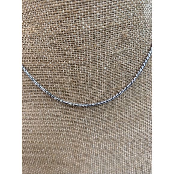 .925 Oxidized Sterling Silver Rounded Box Chain - Picture 3 of 7